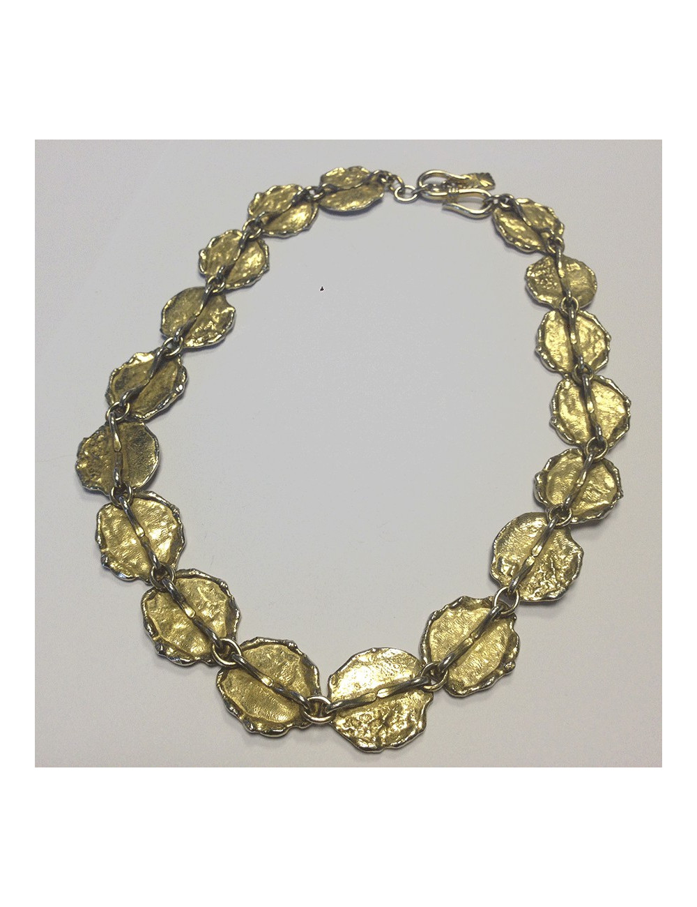 Collier "signes du zodiac" YVES SAINT LAURENT doré