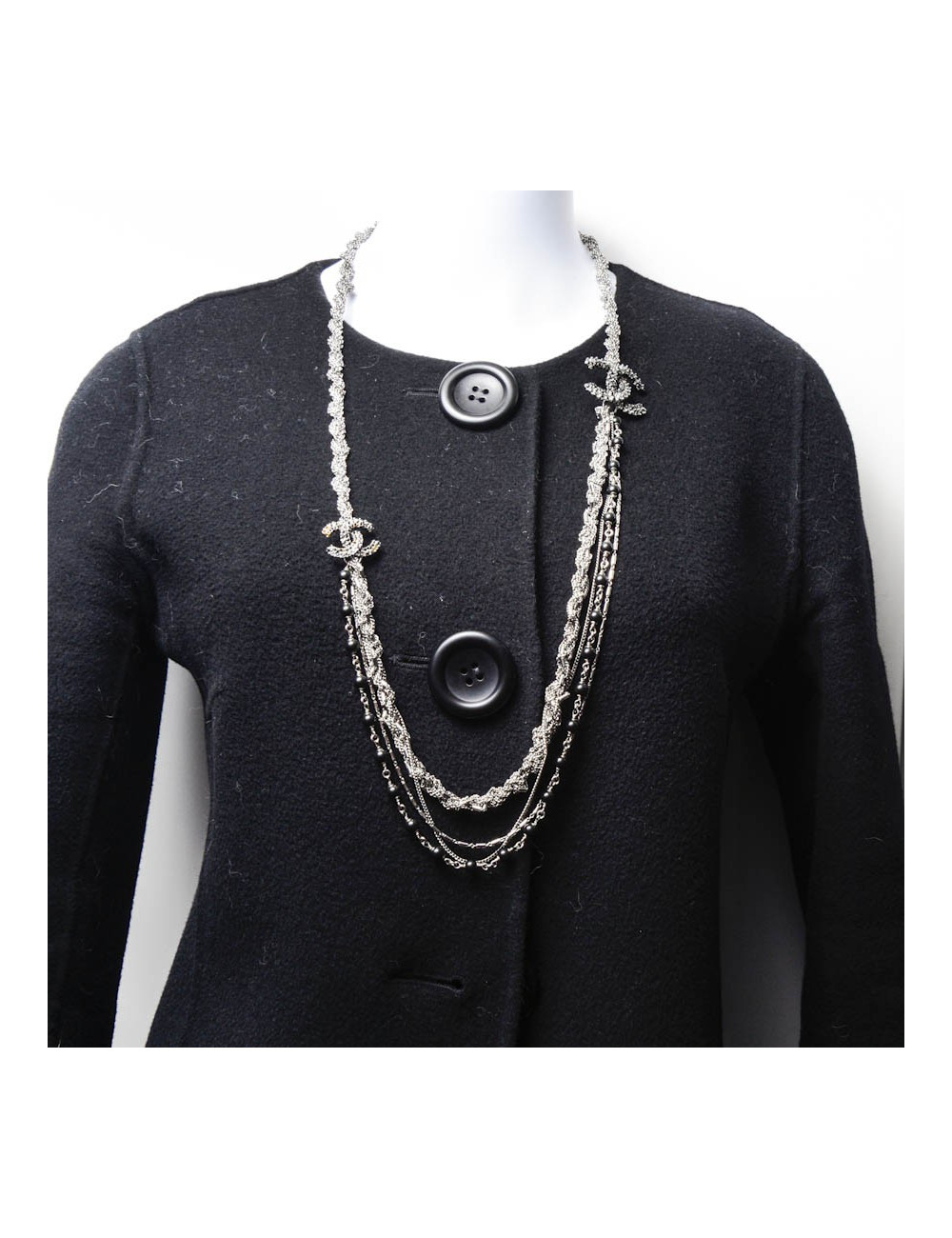 Sautoir CHANEL argent vieilli et strass et perles noires