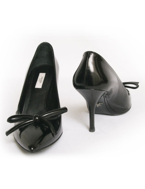 Escarpins PRADA T 39.5 cuir verni mat