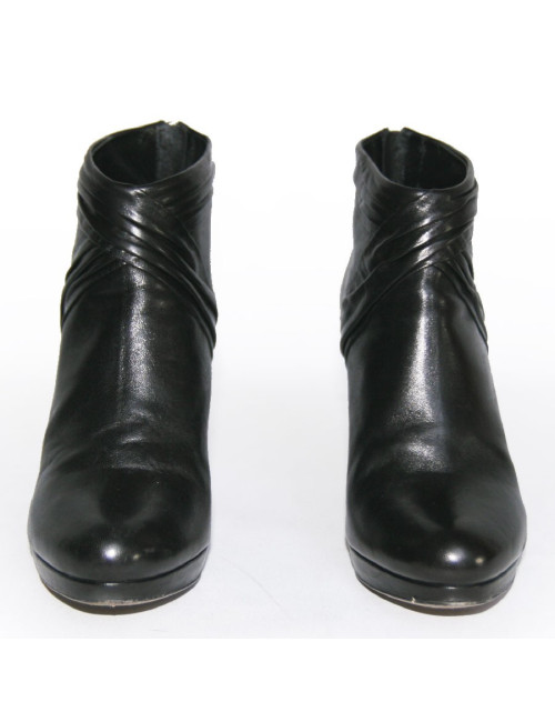 Boots PRADA T 39.5 cuir noir