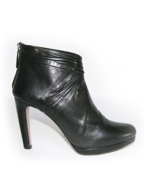 Boots PRADA T 39.5 cuir noir