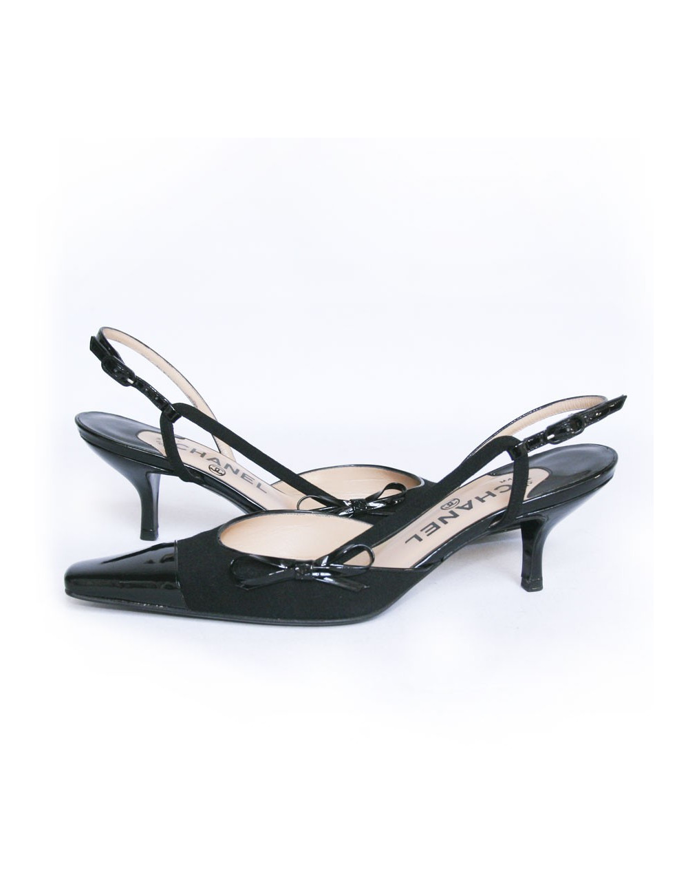 Escarpins CHANEL T36,5 cuir vernis noir et tissu