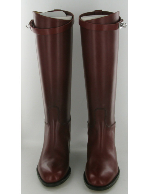 Red Western boots: HERMES