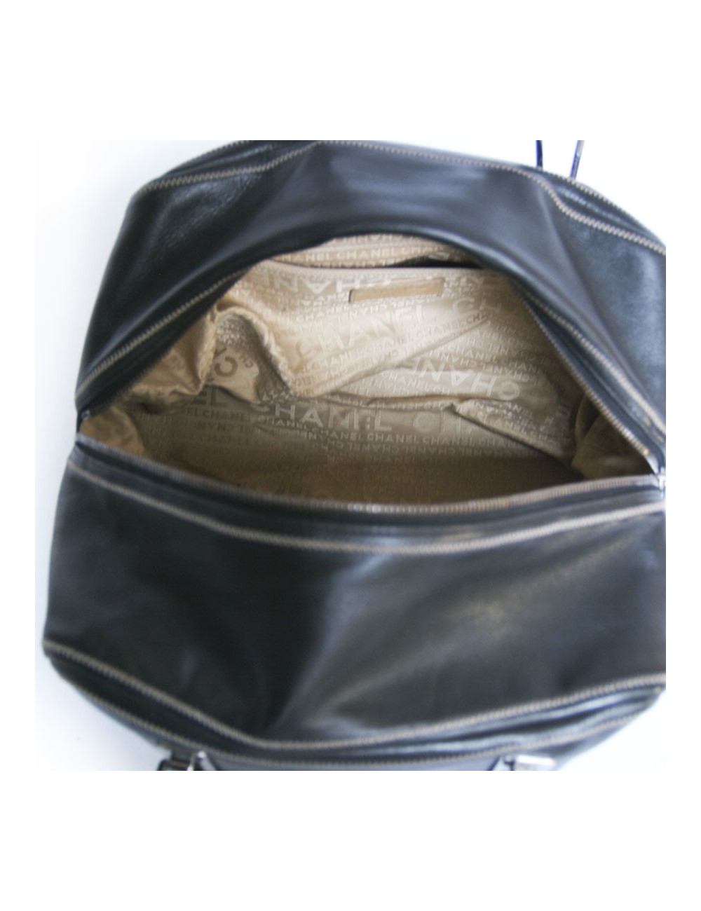 Sac bowling CHANEL en cuir d'agneau noir 