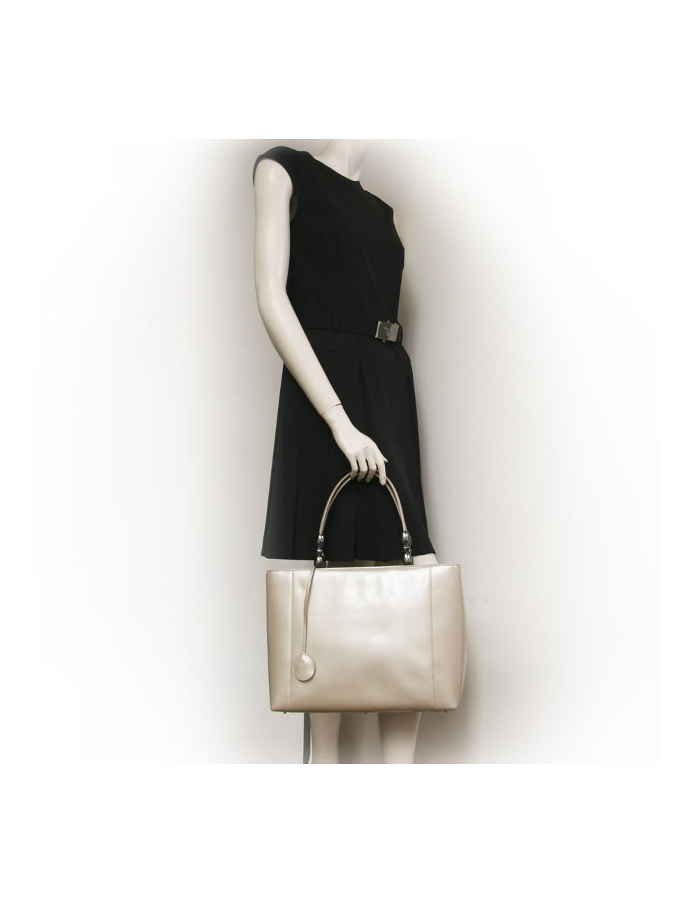 Sac" lady Perla" DIOR en vernis crème GM et son porte-monnaie