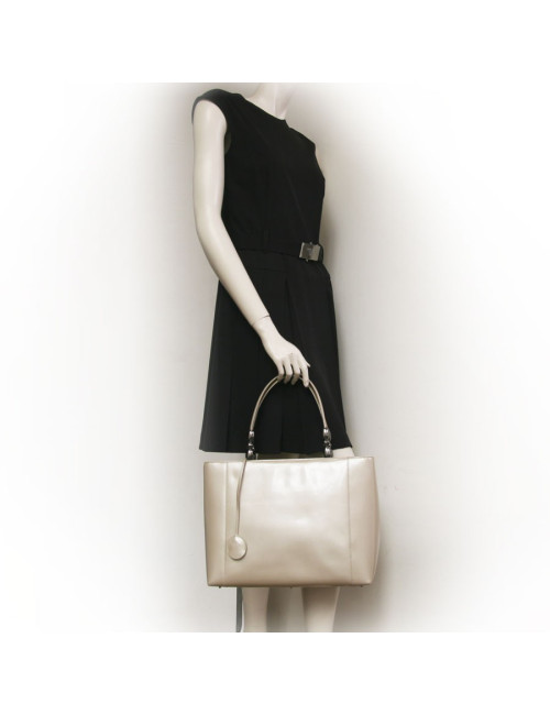 Dac lady dioir DIOR en vernis crème GM et son porte-monnaie