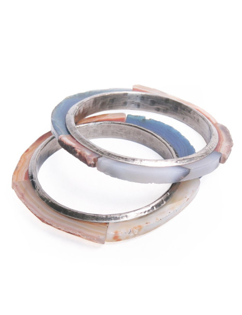 Bracelets CHANEL en pierres dures