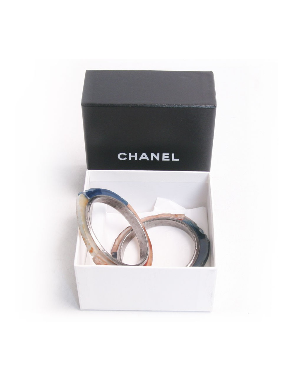 Bracelets CHANEL en pierres dures