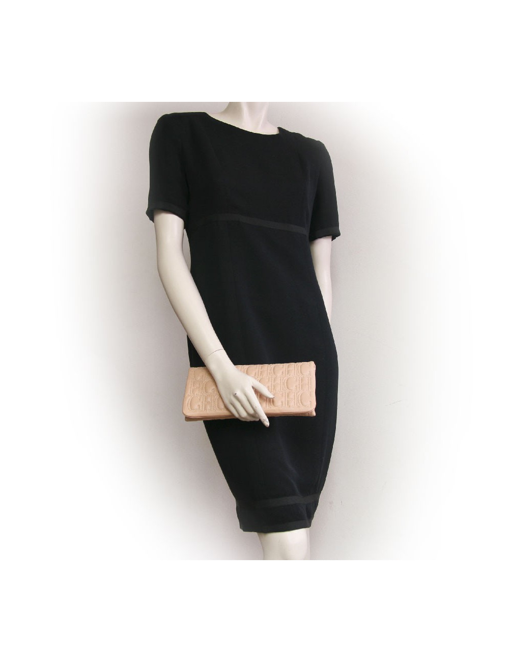 Pochette CAROLINA FERRERA cuir beige matelassé