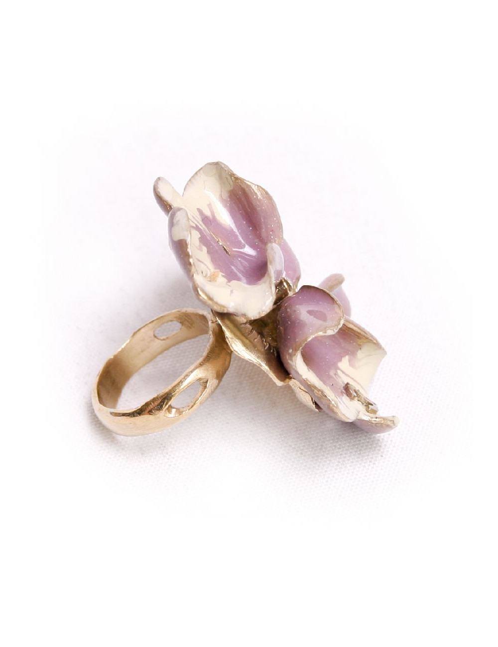 Bague Fleur CHANEL émail mauve et crème