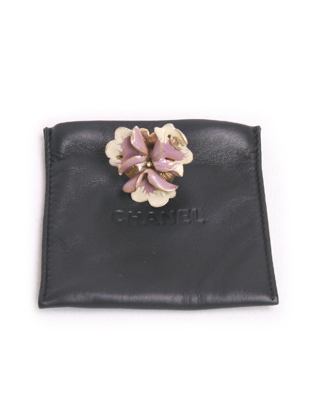 Bague Fleur CHANEL émail mauve et crème