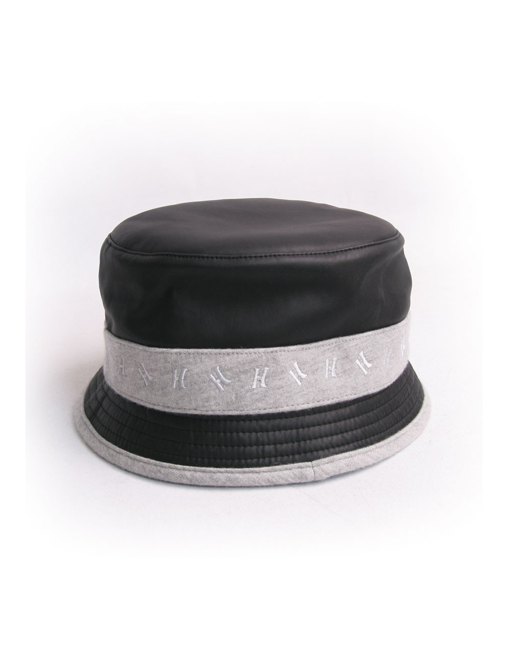 Chapeau HERMES T57 cuir d'agneau et 100% cachemire