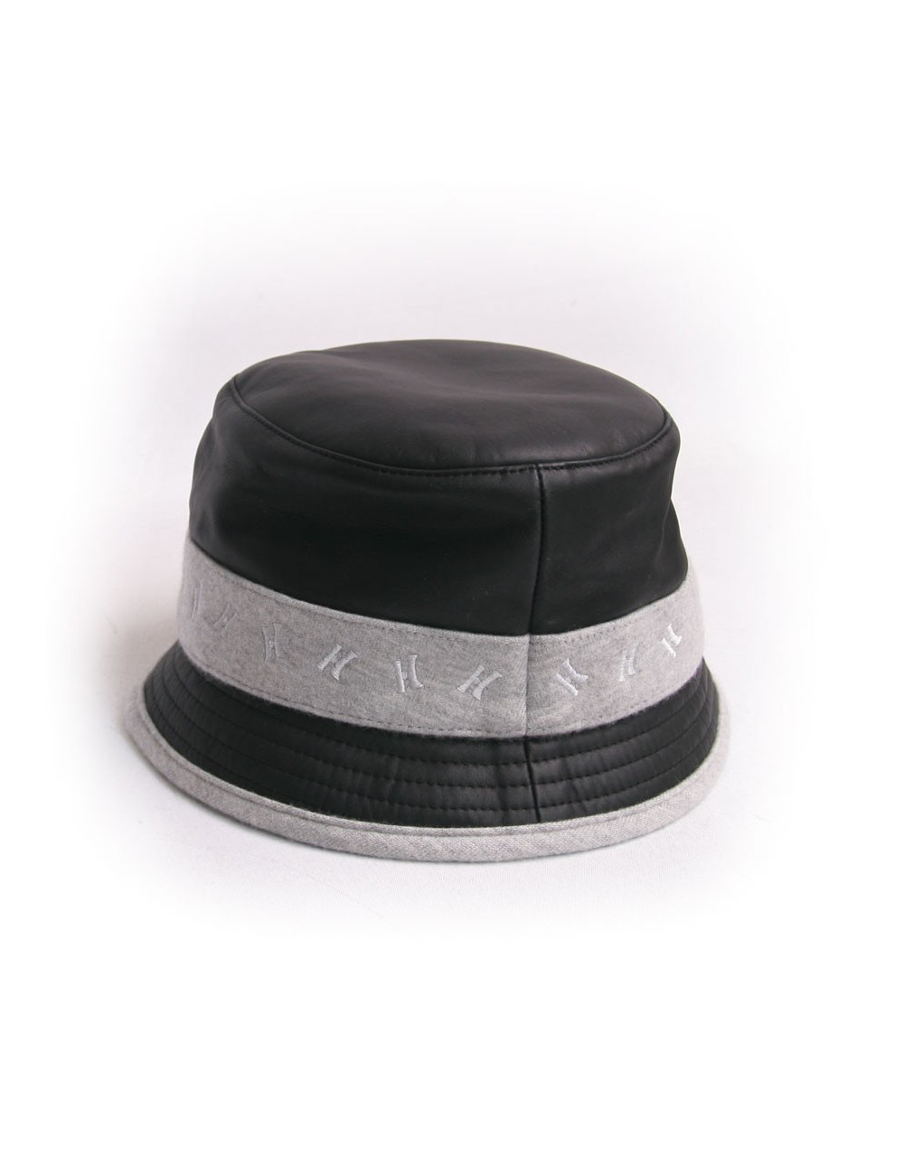 Chapeau HERMES T57 cuir d'agneau et 100% cachemire