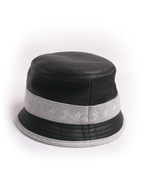 Chapeau HERMES T57 cuir d'agneau et 100% cachemire