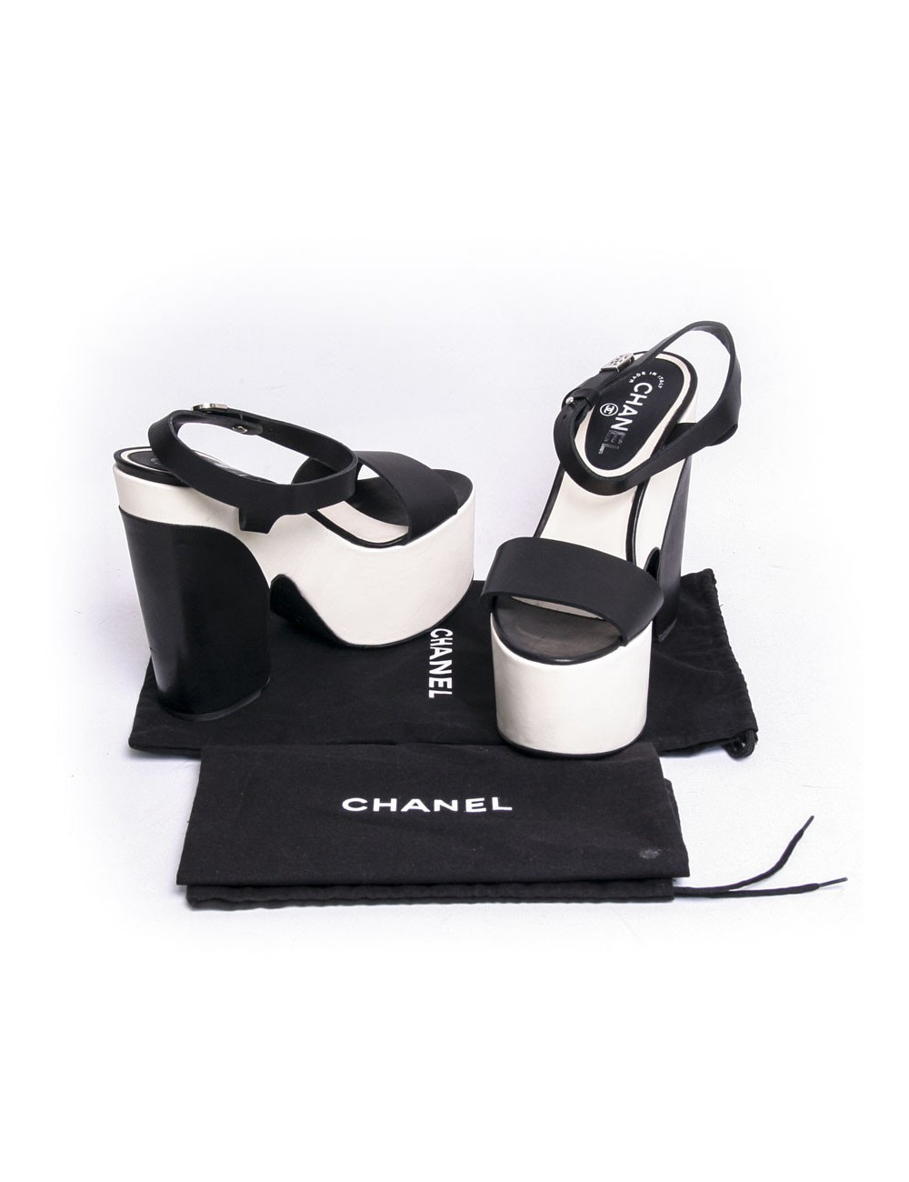 Sandales compensées CHANEL bicolores ivoire et noir