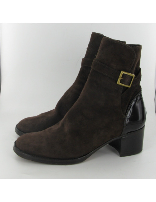 T37, 5 CHANEL Brown boots