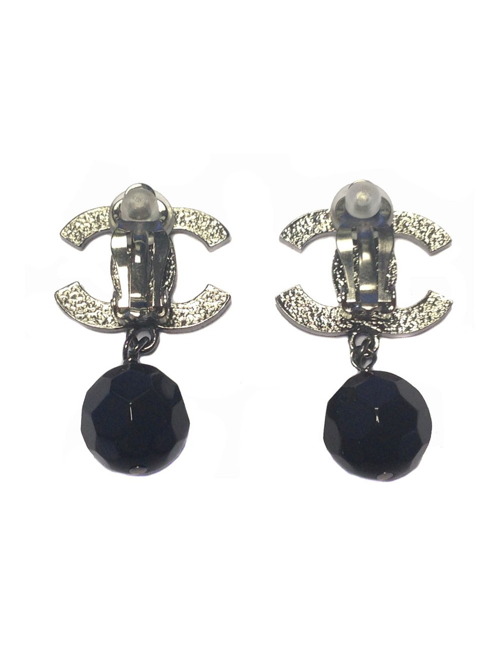 Clips CC et perle noire