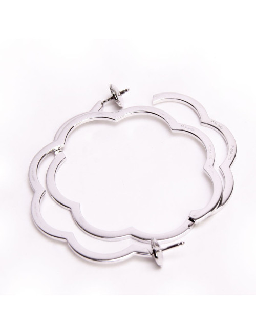 Clous d'oreille CHANEL en or blanc 