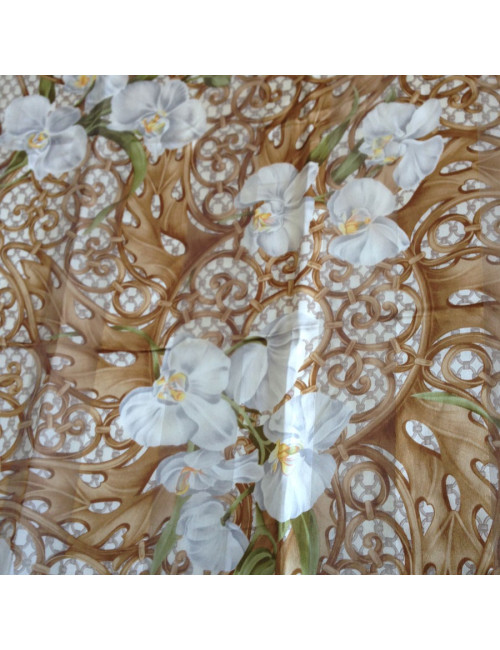 Carré Christian Dior en soie fleurie vintage