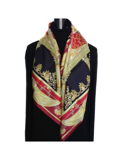 Carré Pierre BALMAIN