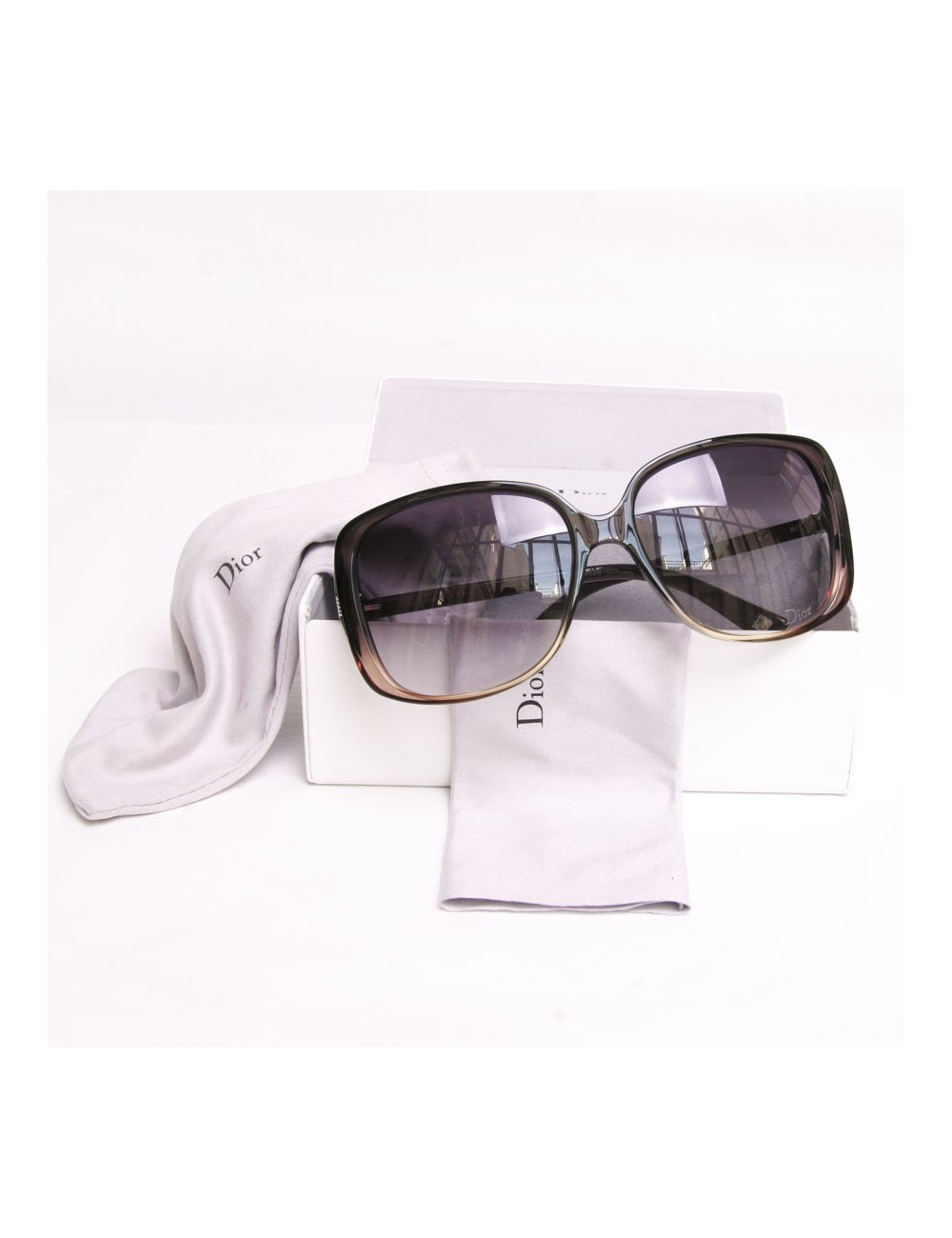 Lunettes de soleil DIOR m