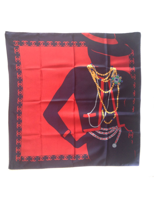 Carré de soie CHANEL "coco" bleu marine