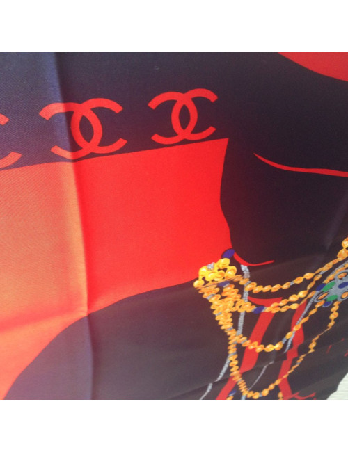 Carré de soie CHANEL "coco" 