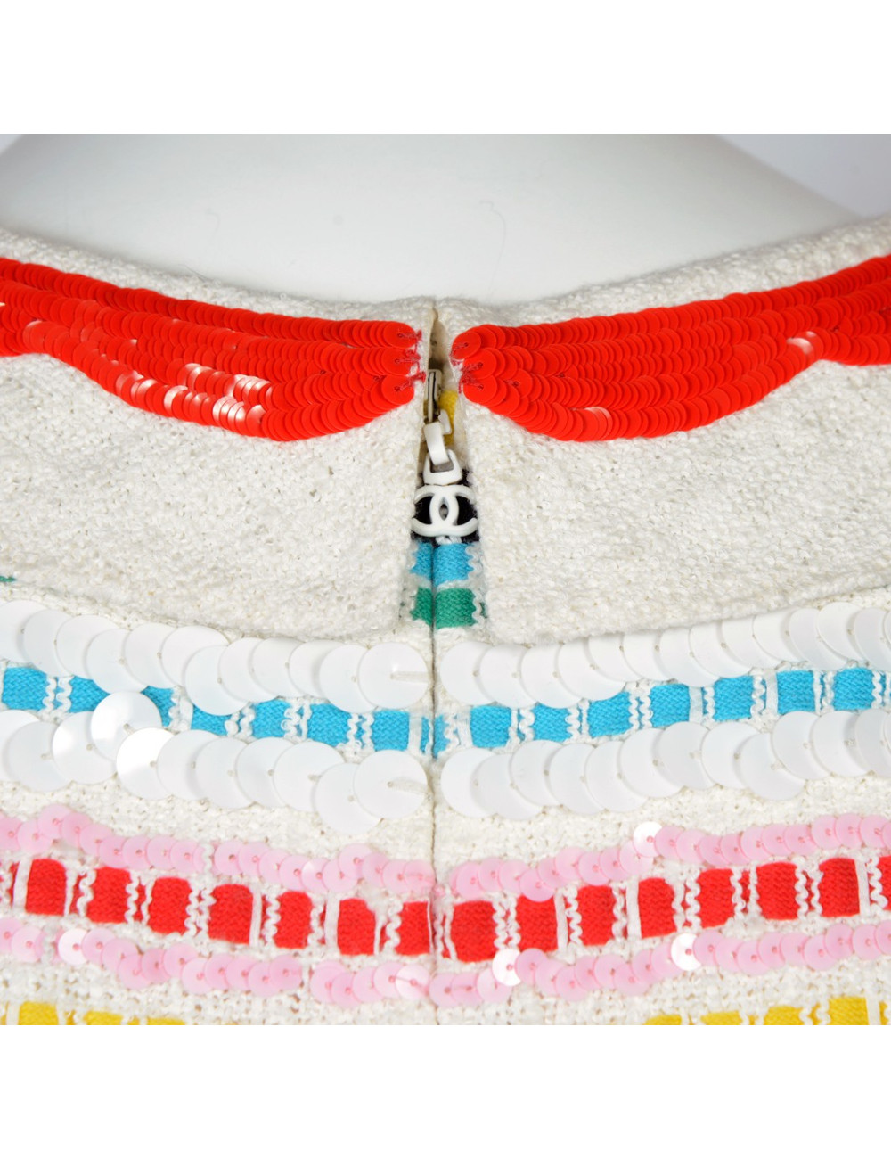 Robe CHANEL t 40 à sequins multicolore