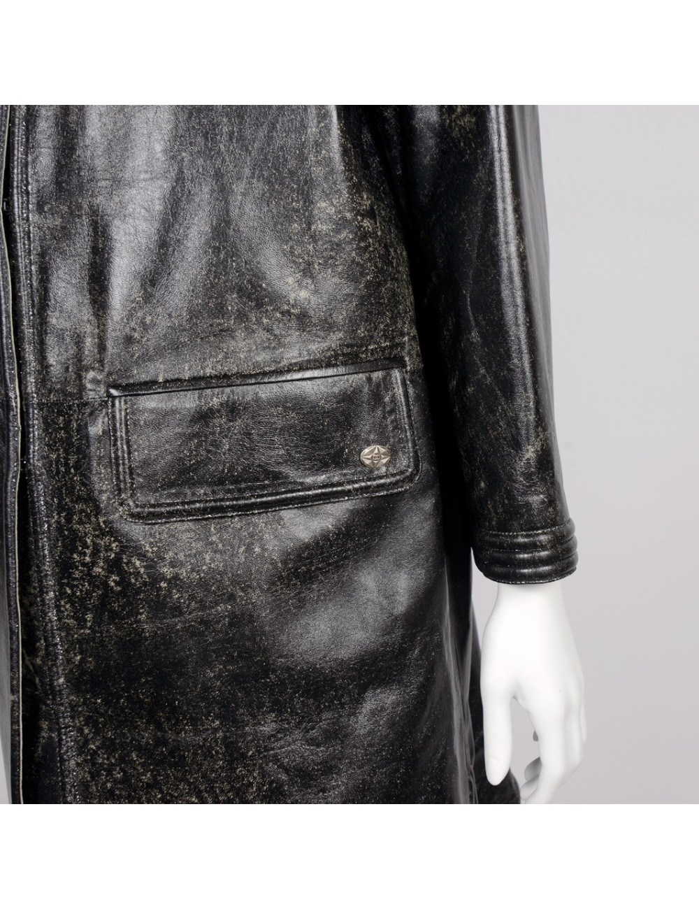 Manteau CHANEL T 44 cuir d'agneau noir et blanc