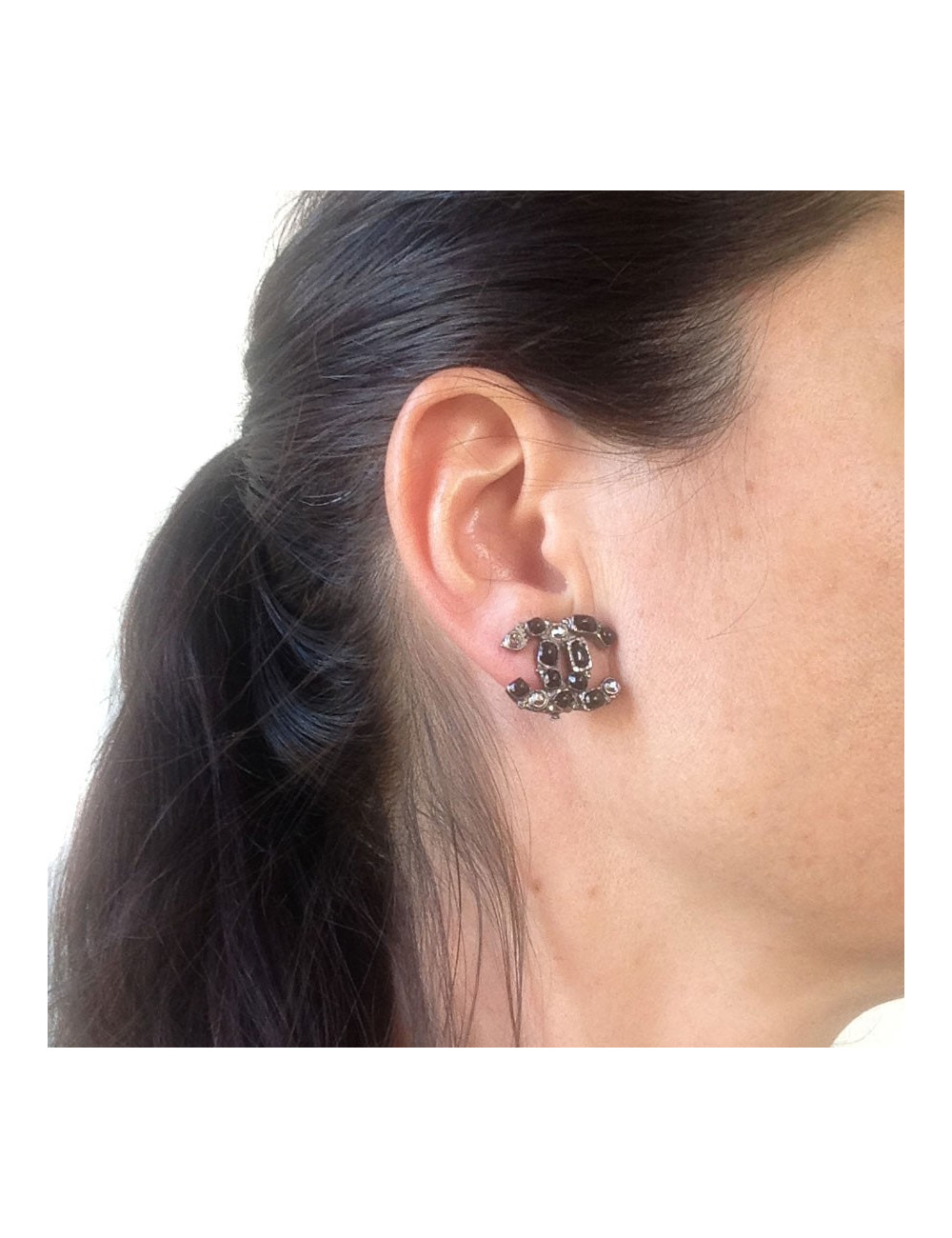 Clips d'oreille CHANEL  GM perles noires et brillants