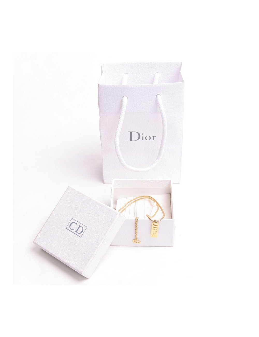 Collier DIOR avec plaque "Dior" dorée