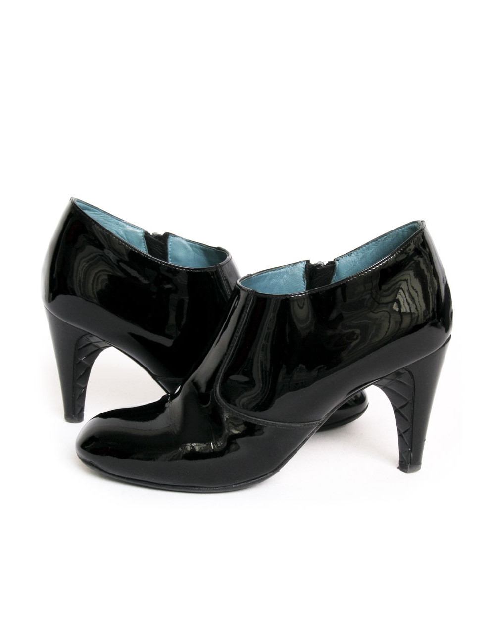 Mi-Boots t 36.5 CHANEL Black patent leather