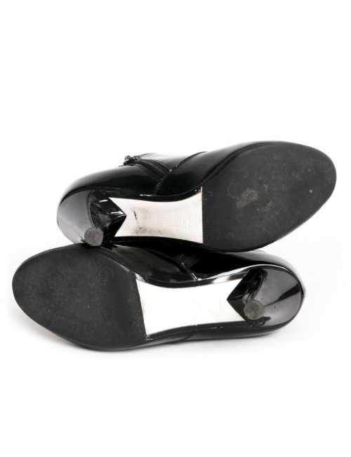 Mi-Boots t 36.5 CHANEL Black patent leather
