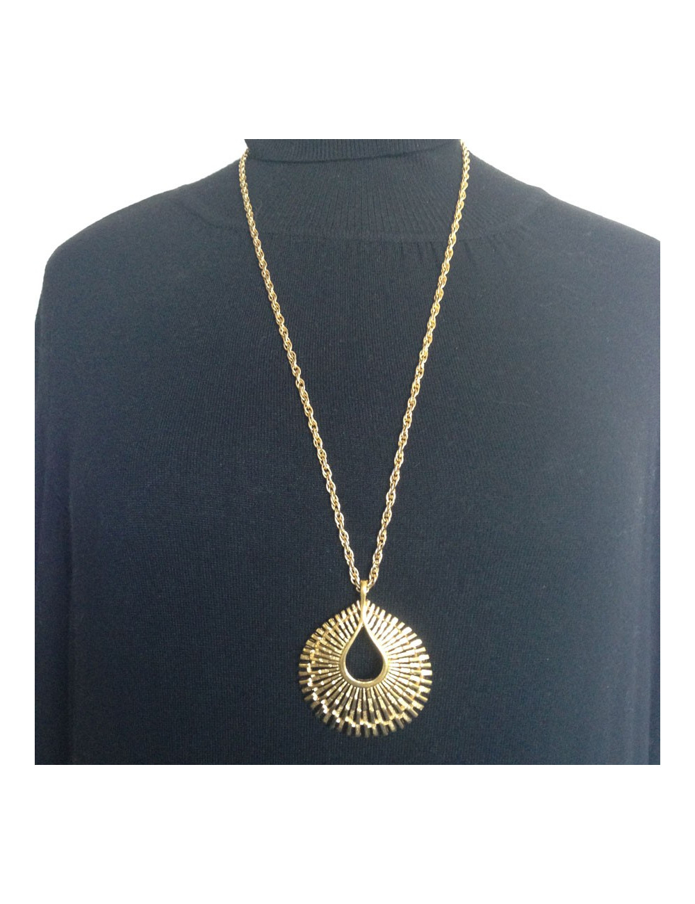 Chaine et pendentif TRIFARI doré