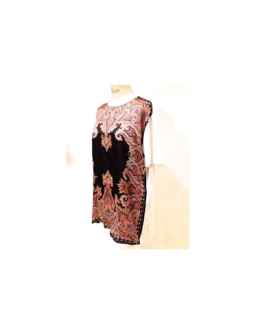 Robe et Tshirt GIVENCHY motif foulard Taille L