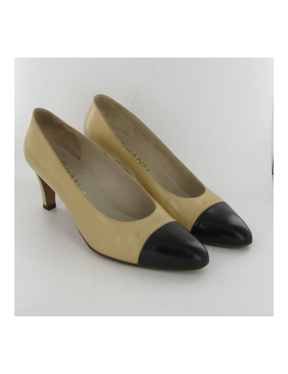 Two-tone CHANEL pumps