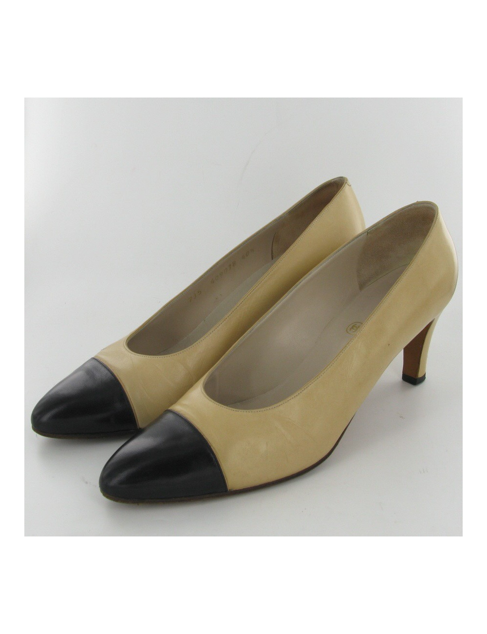 Two-tone CHANEL pumps