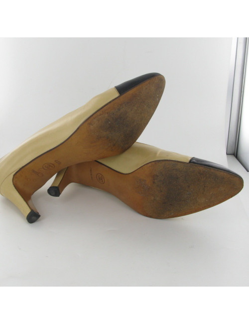Two-tone CHANEL pumps
