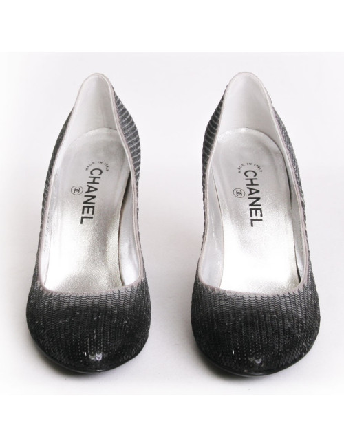 Escarpins CHANEL T 41.5 à sequins gris et noirs