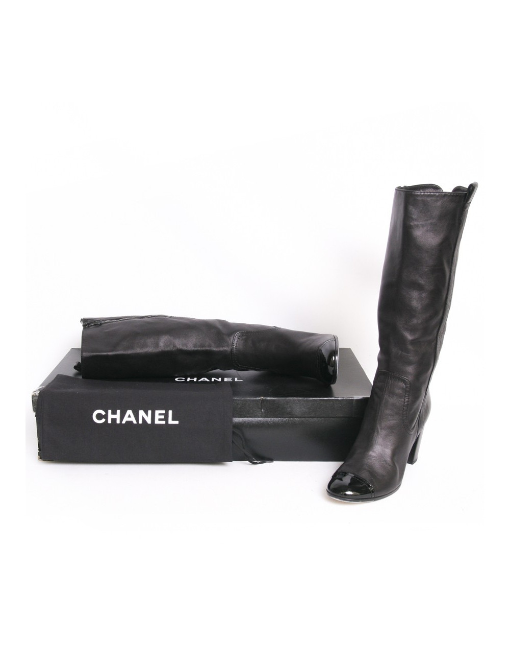 Bottes CHANEL T 41.5 Cuir d'agneau et vernis noirs
