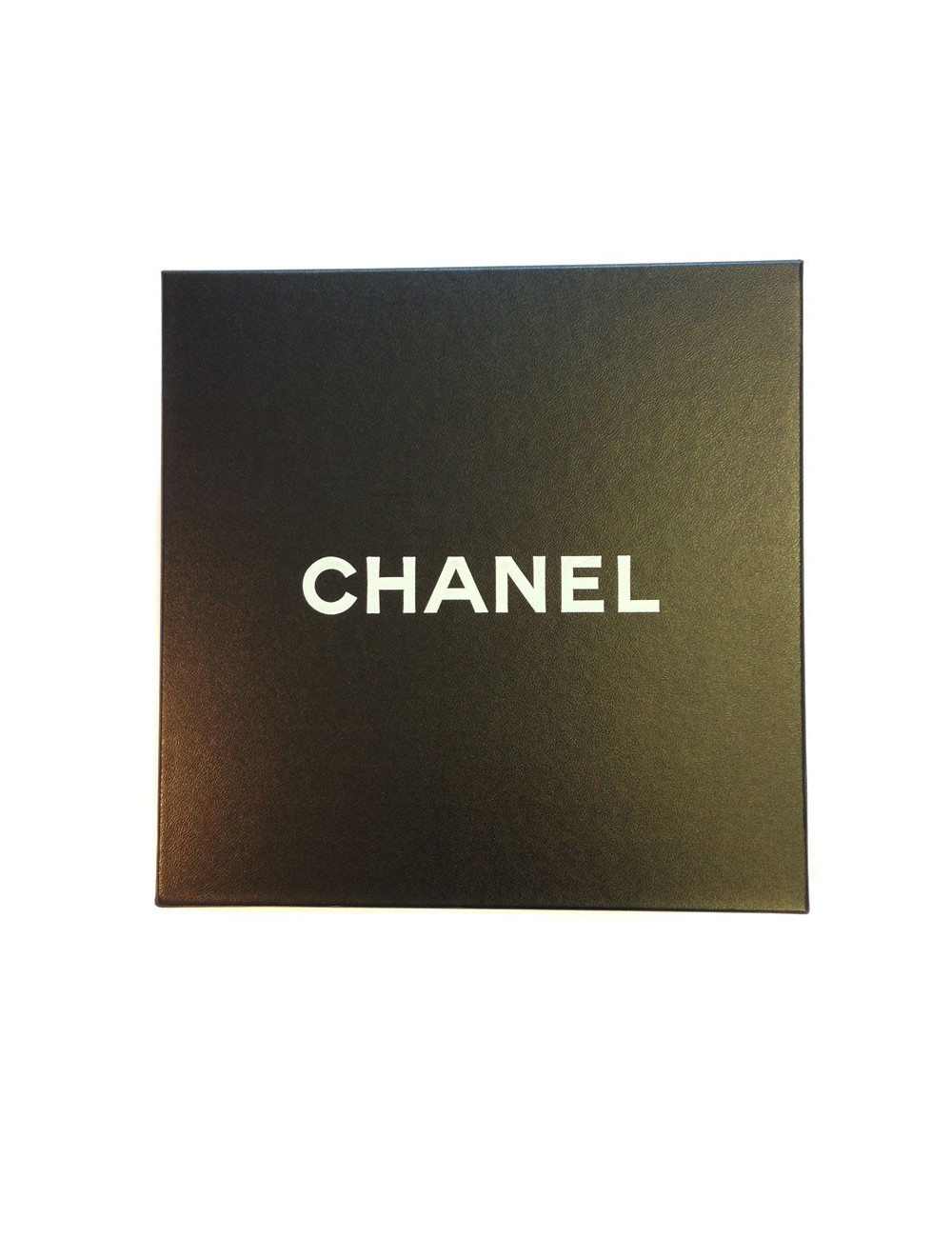 Etole CHANEL écrue en cachemire, soie et petites perles