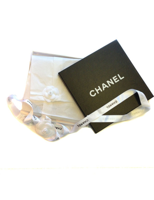 Etole CHANEL écru à bord frangé en cachemire, soie et laine