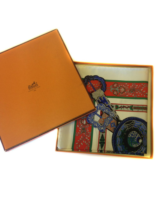 Carré de soie HERMES  "Le songe de la Licorne" 