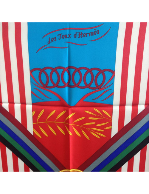 Carré de soie HERMES bleu "Les jeux d'Hermès" 