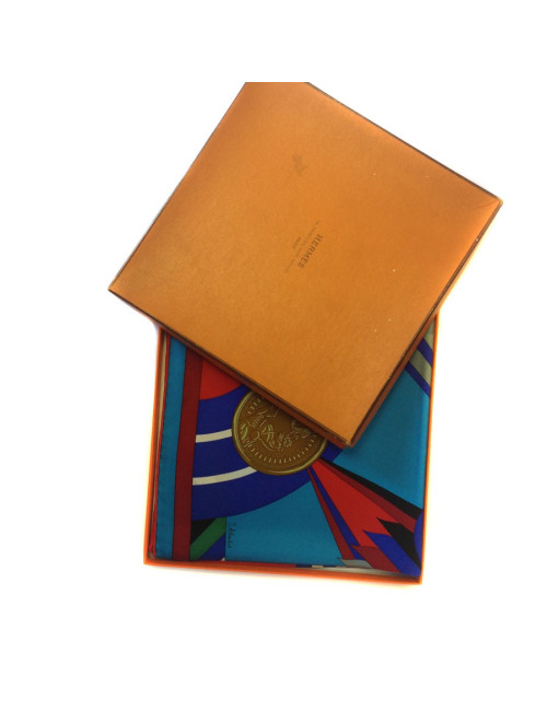 Carré de soie HERMES bleu "Les jeux d'Hermès" 
