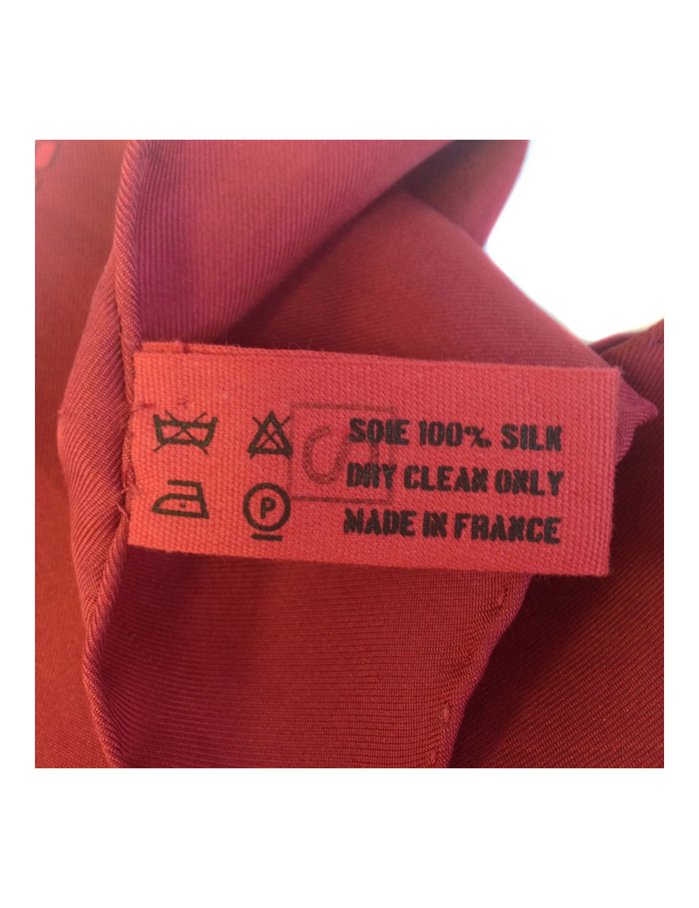 Grand foulard HERMES "Boucleries d'attelage" lie de vin