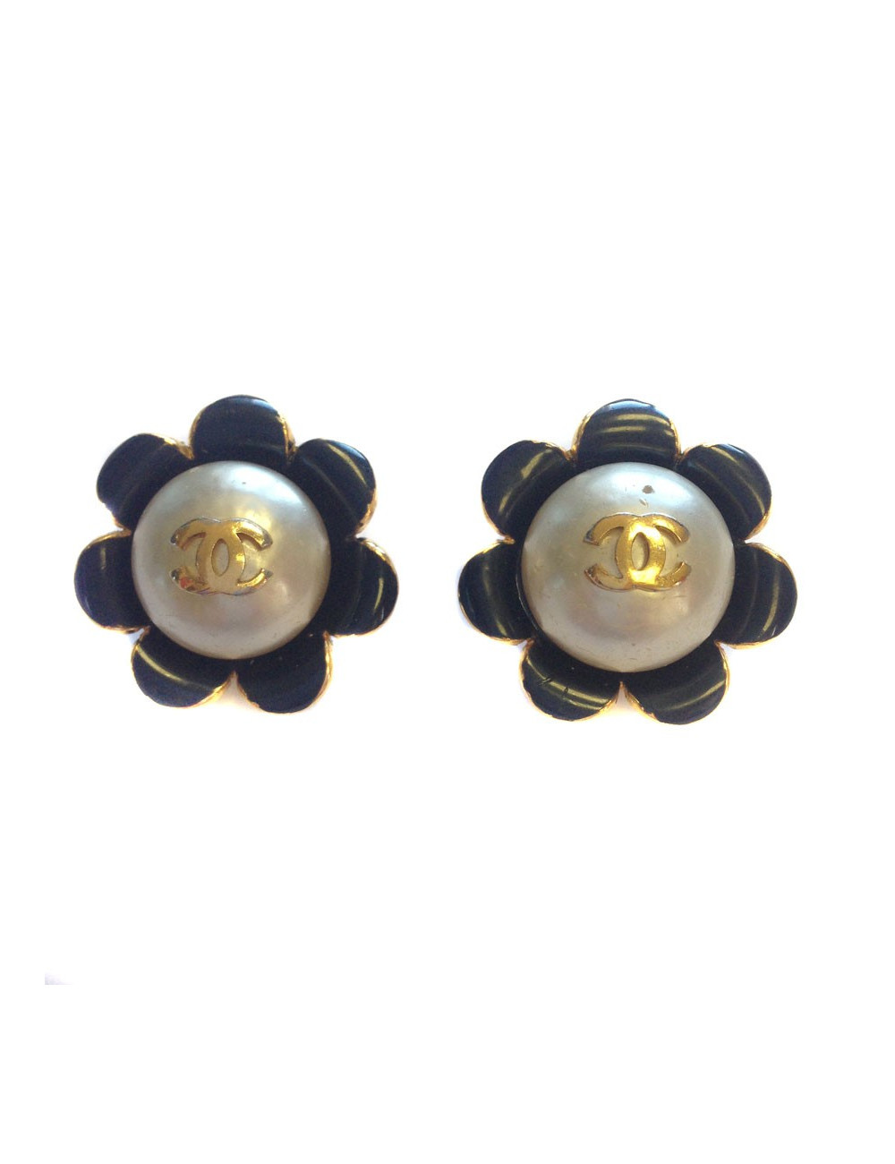 Clips d'oreille CHANEL perles nacrées 