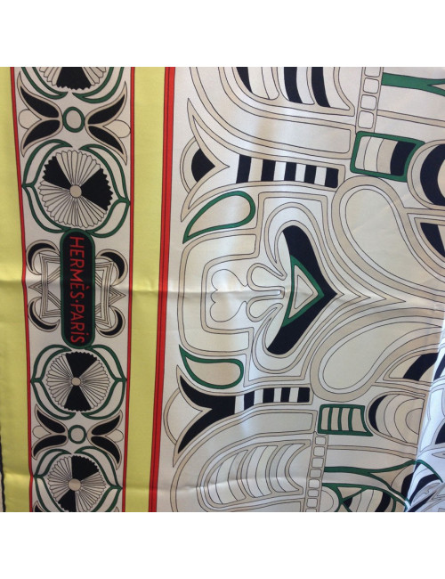 Châle "Folklore"HERMES en soie 