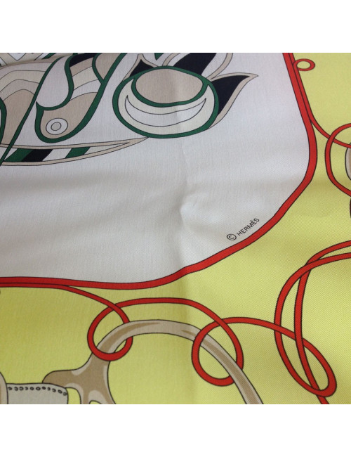 Carré géant "Folklore" HERMES en twill plume de soie jaune