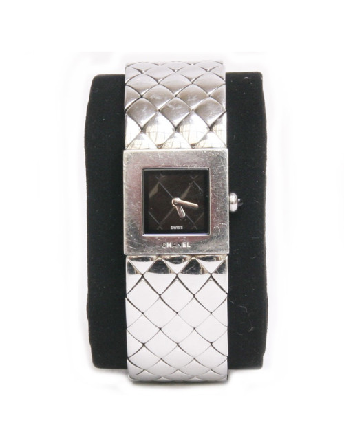 Montre CHANEL matelassée  en acier 